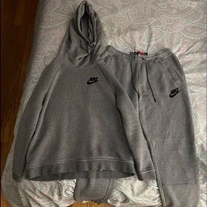 Nike Sweatsuit (Hoodie AND Pants)